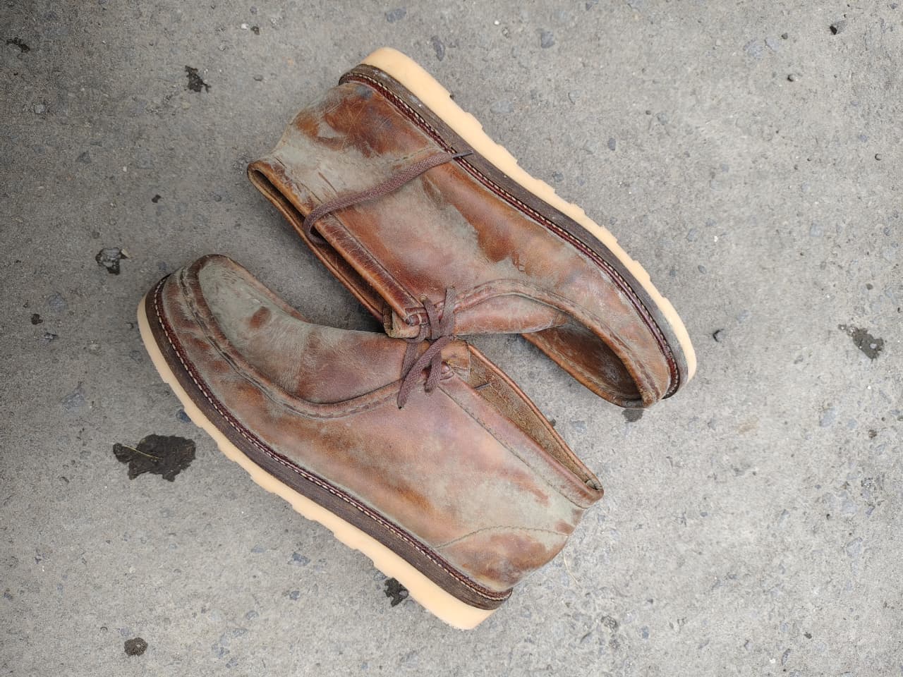 Kondisi sebelum direparasi — Leather Restoration